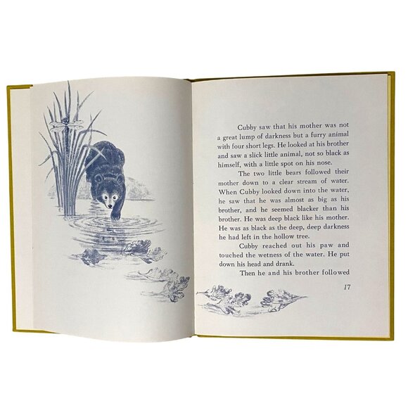 Cubby's World Story of a Baby Bear Hardcover Robbie Trent Wild Animals Vtg 60s - Picture 8 of 10